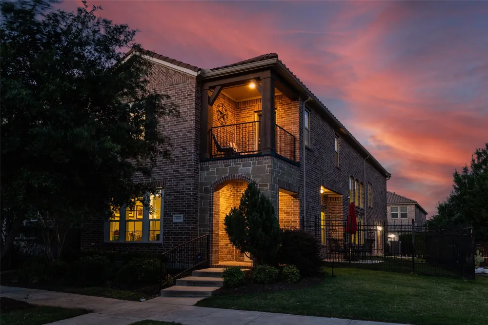 6606 Deleon Street Irving, TX 75039