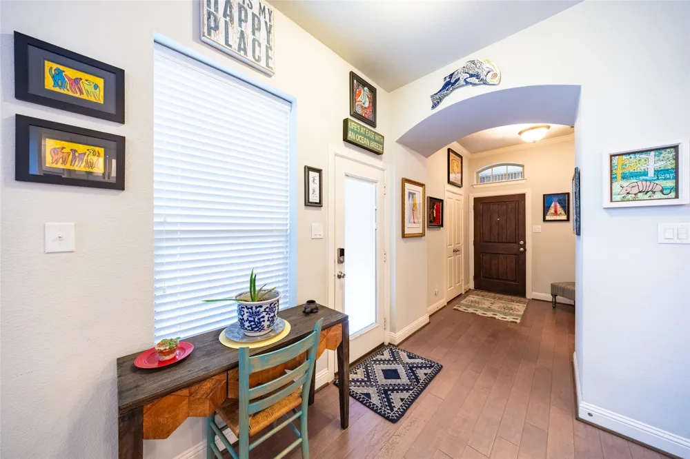 6606 Deleon Street Irving, TX 75039
