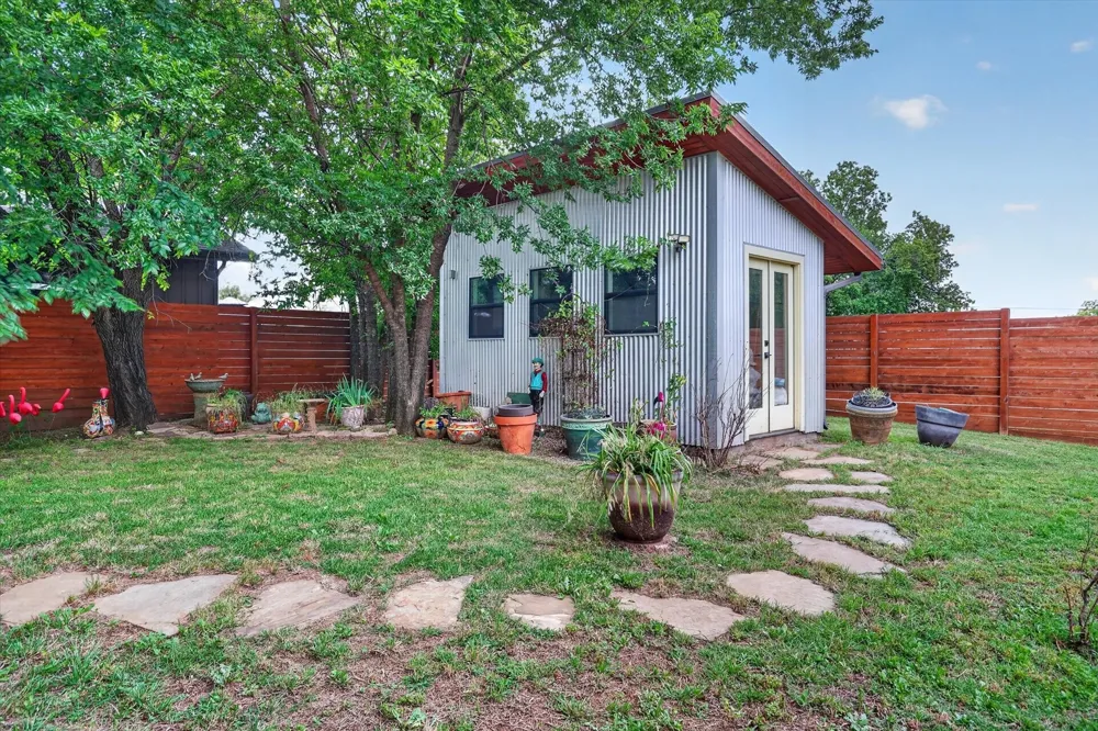 804 Stevens Street Bridgeport, TX 76426