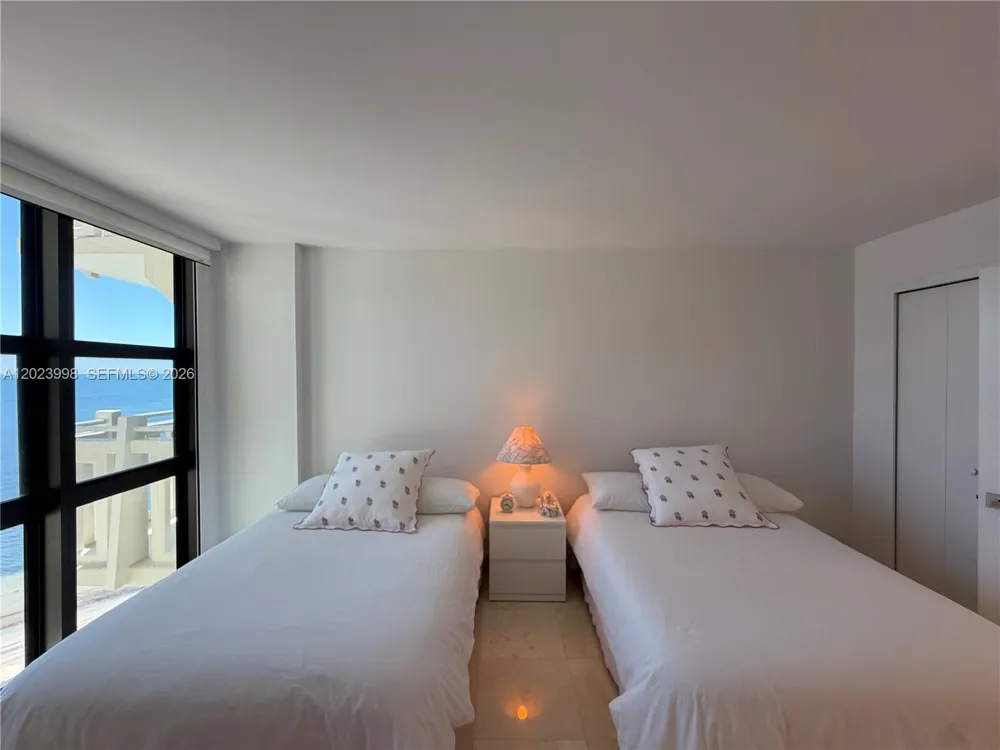 1111 Crandon Blvd #B1105 Key Biscayne, FL 33149