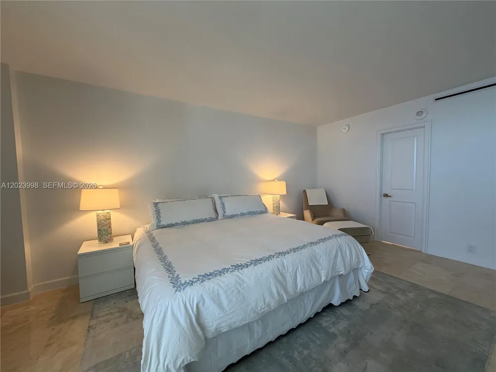 1111 Crandon Blvd #B1105 Key Biscayne, FL 33149