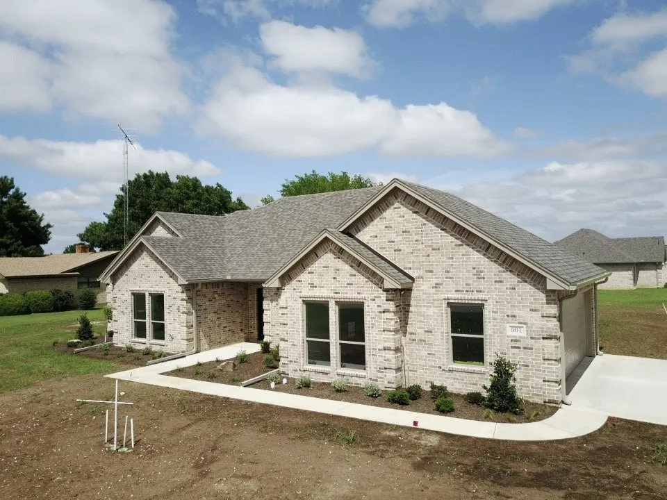 501 John Jr Drive Lindsay, TX 76250