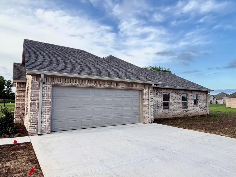 501 John Jr Drive Lindsay, TX 76250