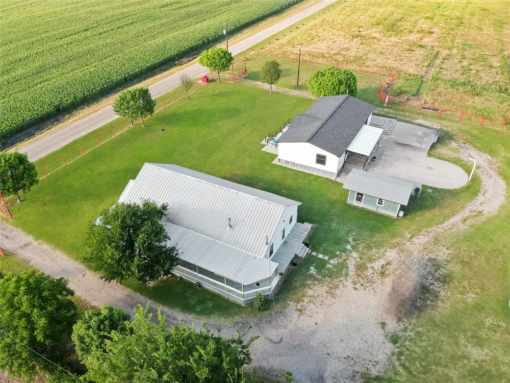 455 Hughes Cemetery Road Italy, TX 76651