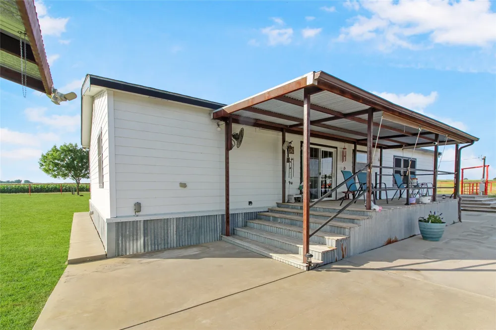 455 Hughes Cemetery Road Italy, TX 76651