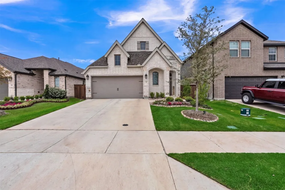 228 Palo Duro Bend Rhome, TX 76078