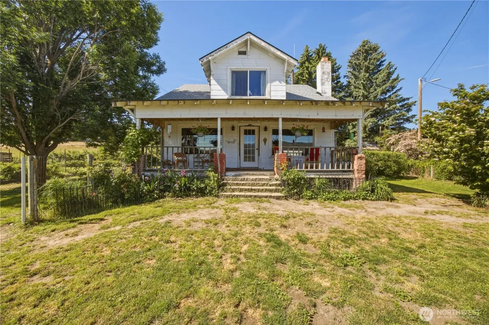 1281 Totem Pole Road Manson, WA 98831