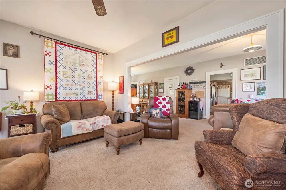 1281 Totem Pole Road Manson, WA 98831