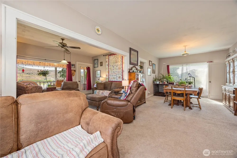 1281 Totem Pole Road Manson, WA 98831