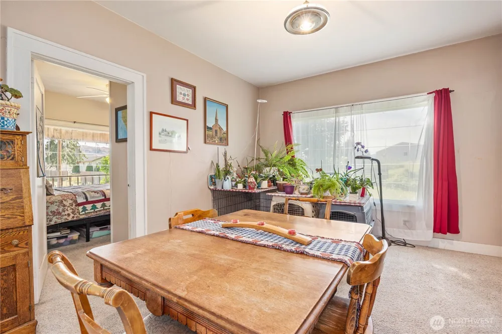 1281 Totem Pole Road Manson, WA 98831