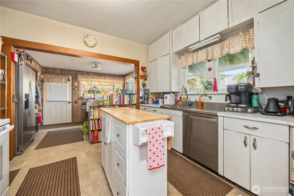 1281 Totem Pole Road Manson, WA 98831