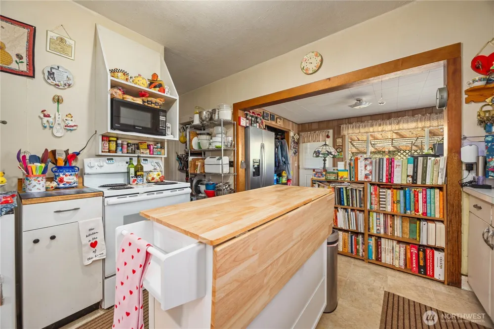 1281 Totem Pole Road Manson, WA 98831