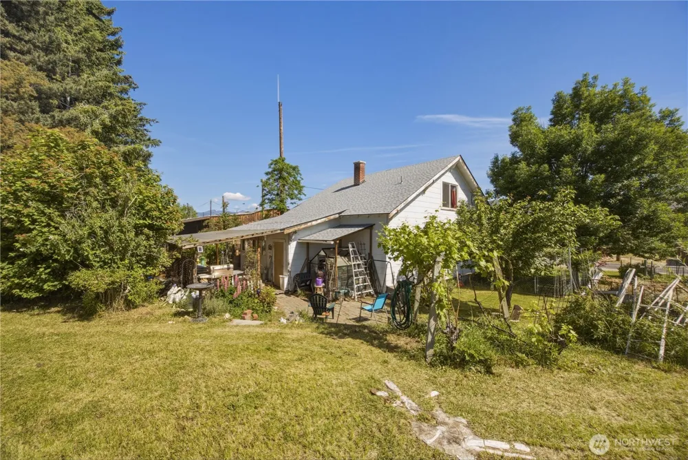 1281 Totem Pole Road Manson, WA 98831