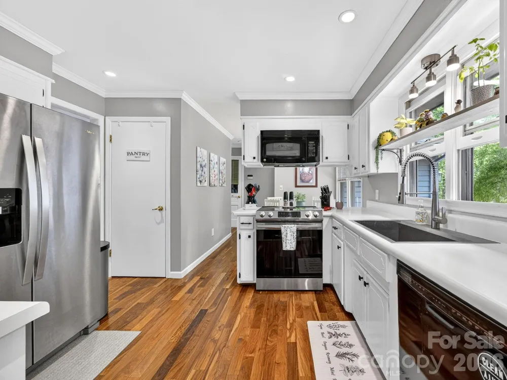 707 Dogwood Trail Tryon, NC 28782