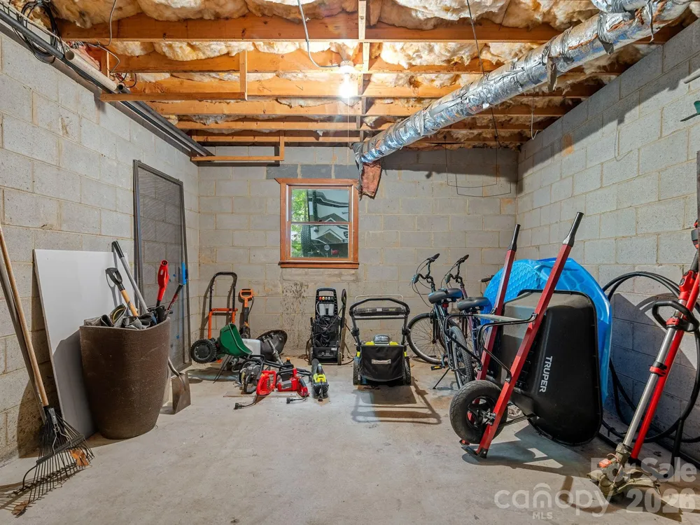 707 Dogwood Trail Tryon, NC 28782