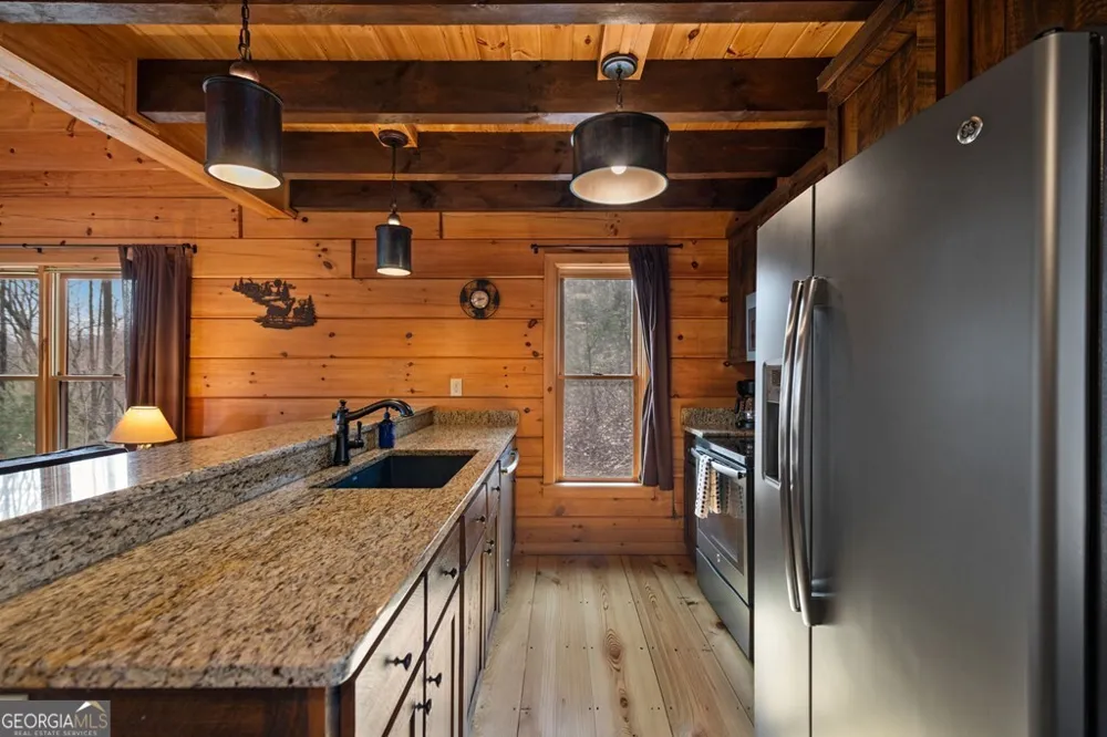 275 N Moreland DR Cherry Log, GA 30522