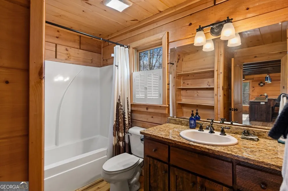 275 N Moreland DR Cherry Log, GA 30522