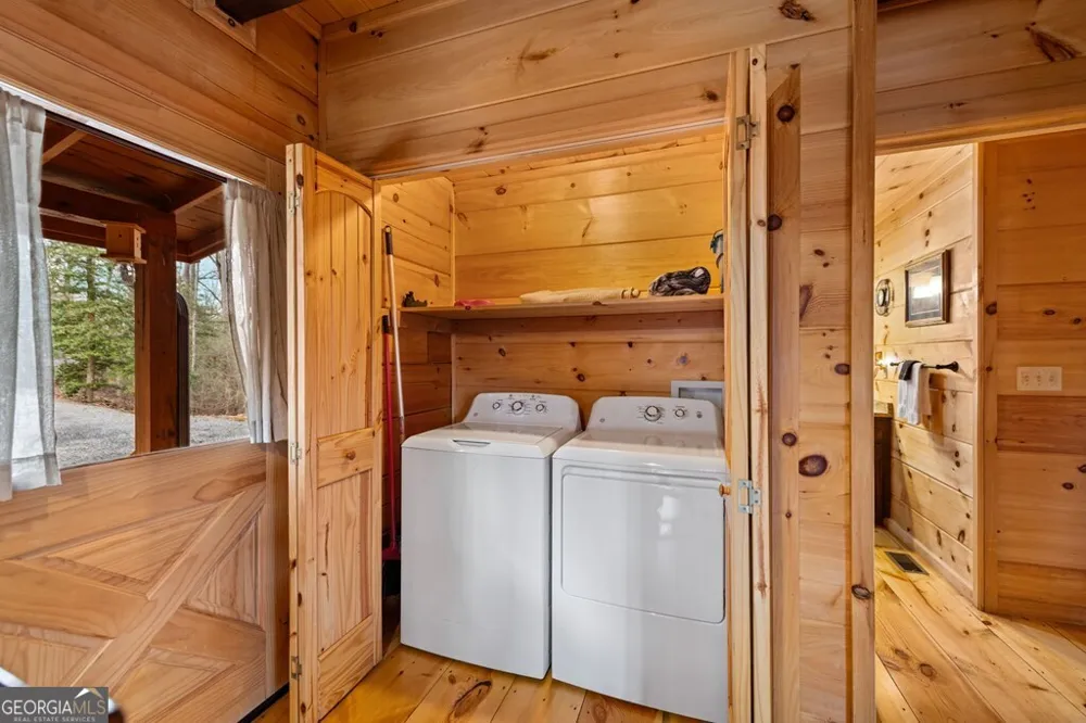 275 N Moreland DR Cherry Log, GA 30522