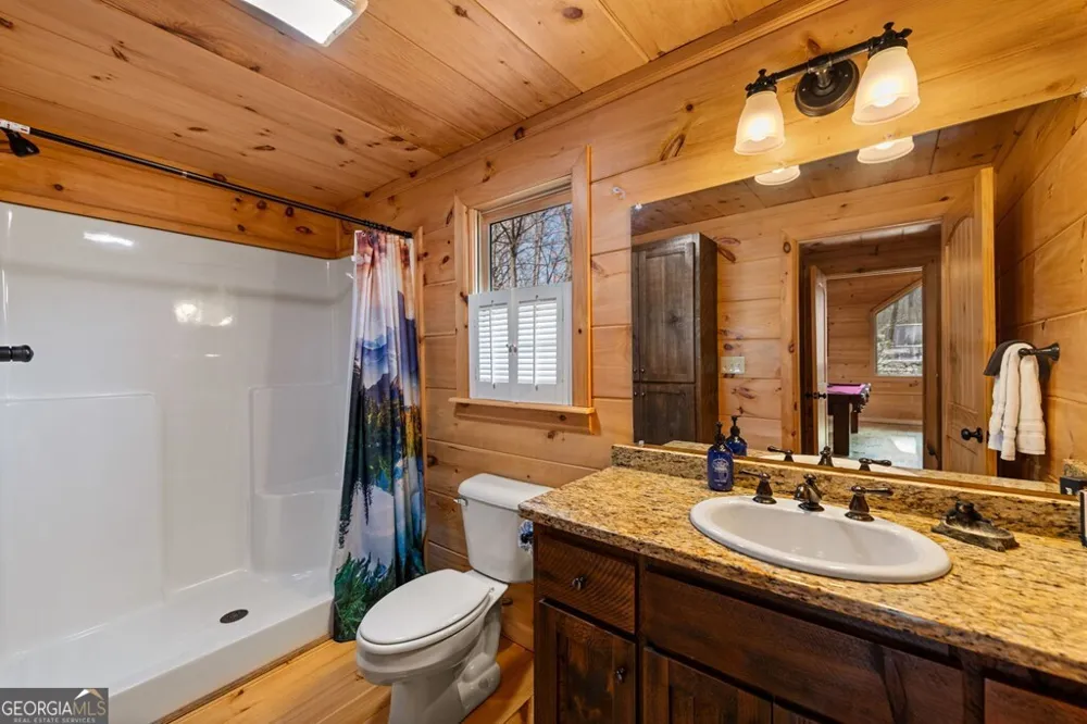 275 N Moreland DR Cherry Log, GA 30522