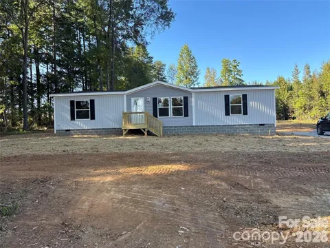 526 Lake Mullis Road