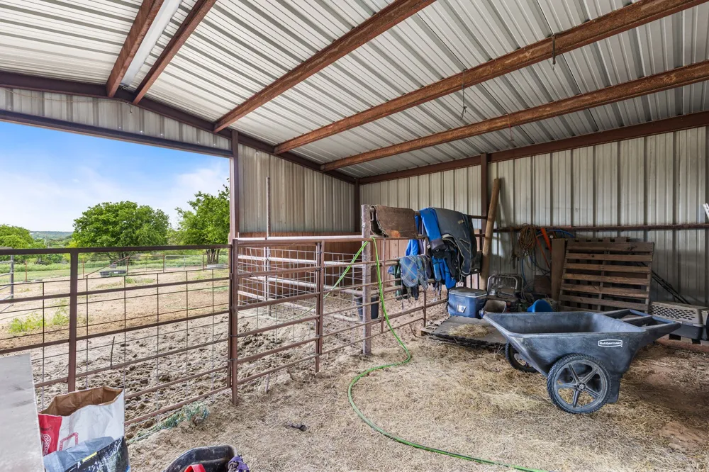418 S Broadway Street Meridian, TX 76665