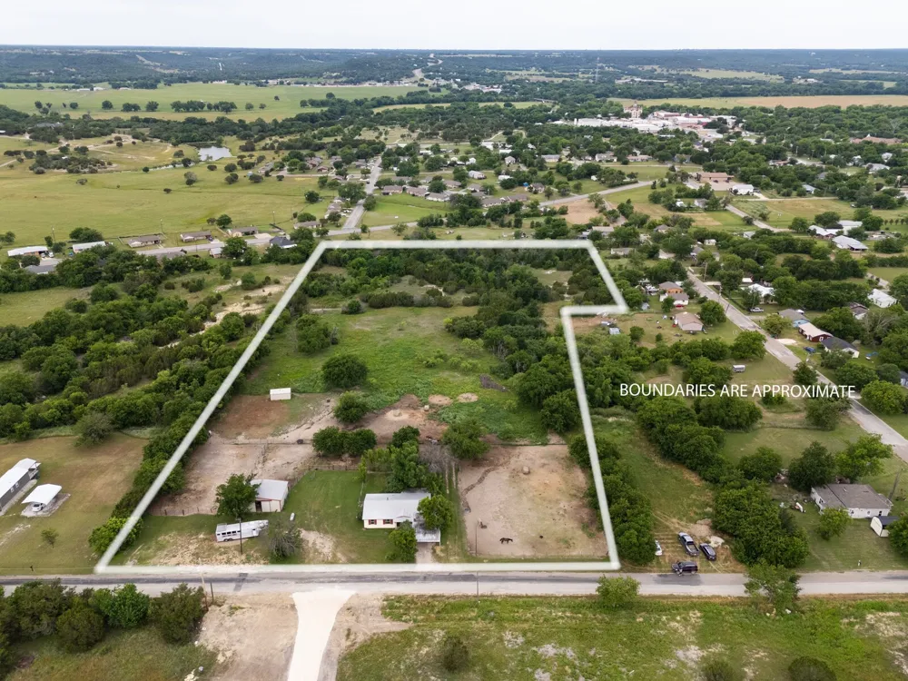 418 S Broadway Street Meridian, TX 76665