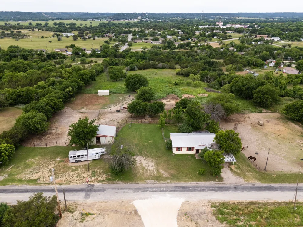 418 S Broadway Street Meridian, TX 76665