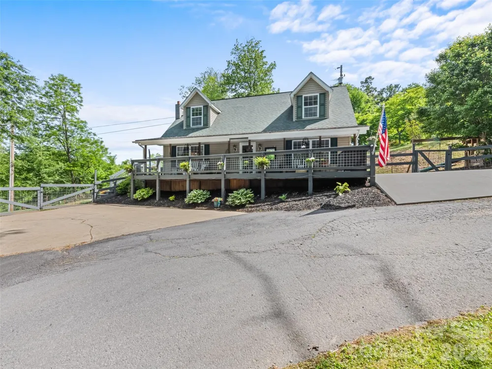 222 Thistle Ridge Clyde, NC 28721