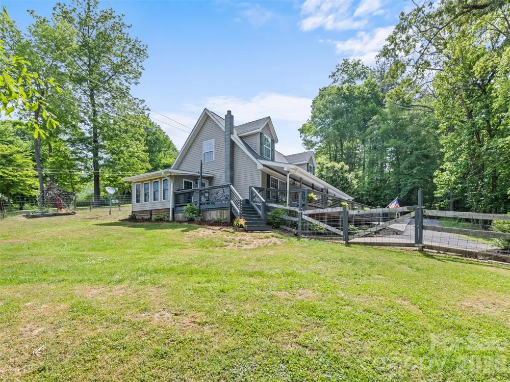 222 Thistle Ridge Clyde, NC 28721