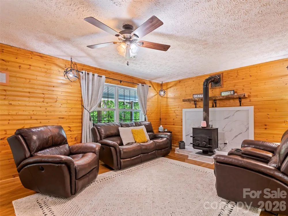 222 Thistle Ridge Clyde, NC 28721