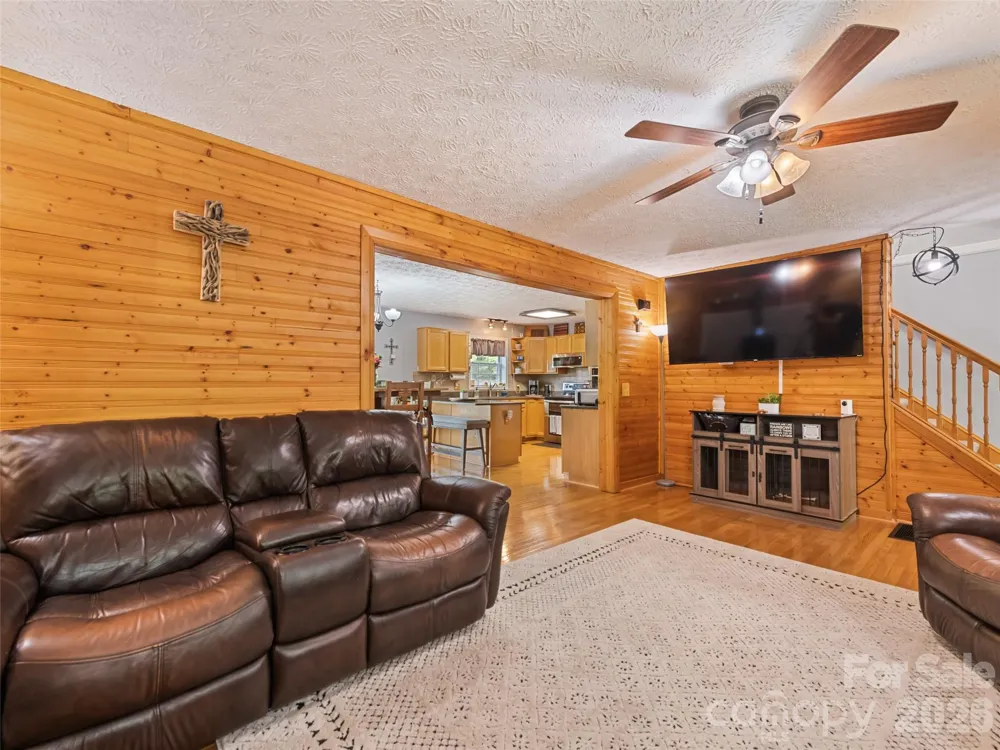 222 Thistle Ridge Clyde, NC 28721