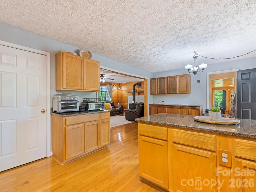222 Thistle Ridge Clyde, NC 28721