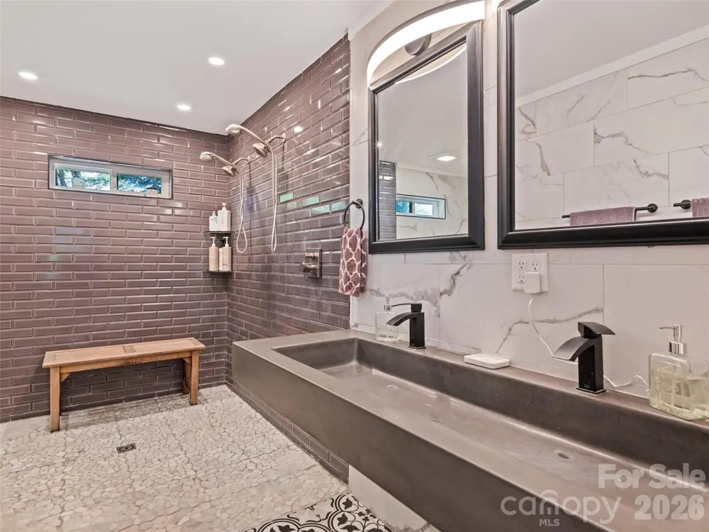 222 Thistle Ridge Clyde, NC 28721