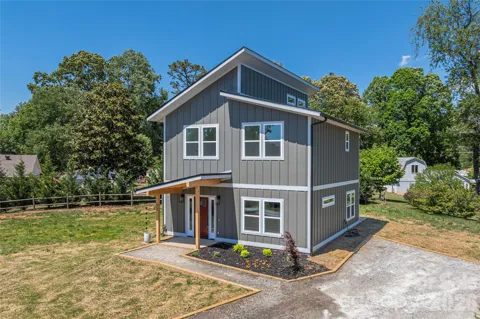 32 Oak Hill Road