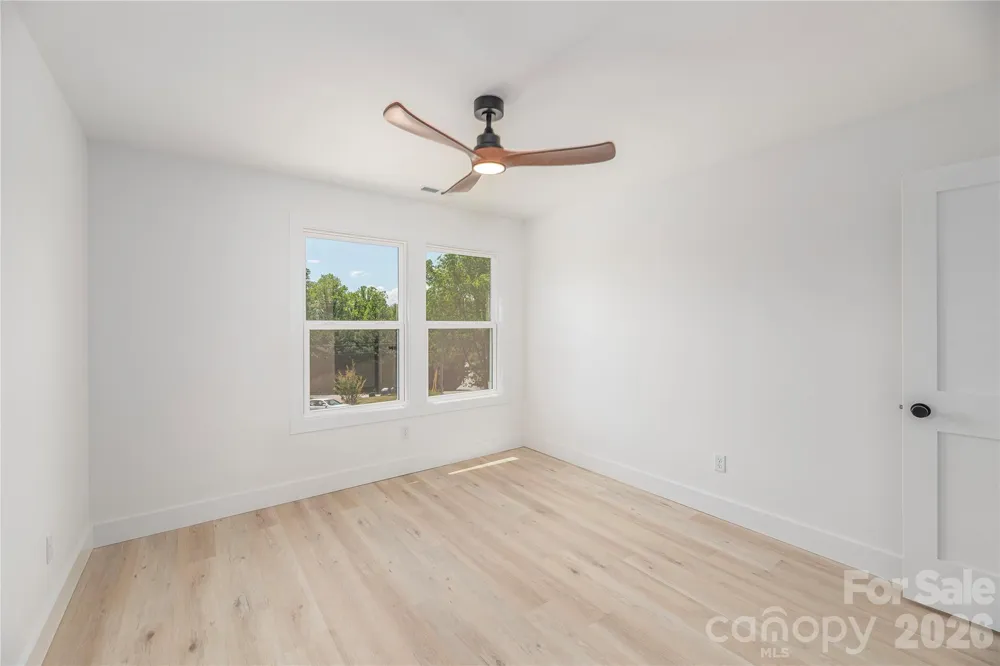 32 Oak Hill Road Candler, NC 28715