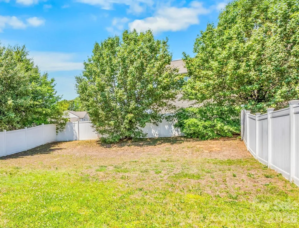 427 Inlet Place Drive Winston Salem, NC 27127
