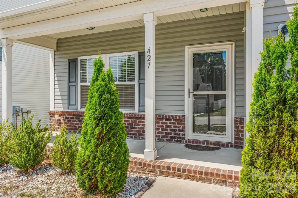 427 Inlet Place Drive Winston Salem, NC 27127