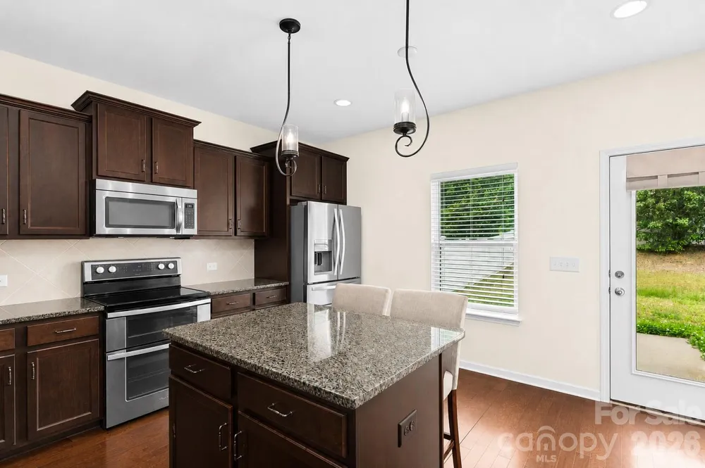427 Inlet Place Drive Winston Salem, NC 27127