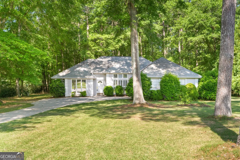 55 Beau Brook LN Sharpsburg, GA 30277