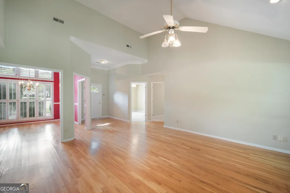55 Beau Brook LN Sharpsburg, GA 30277