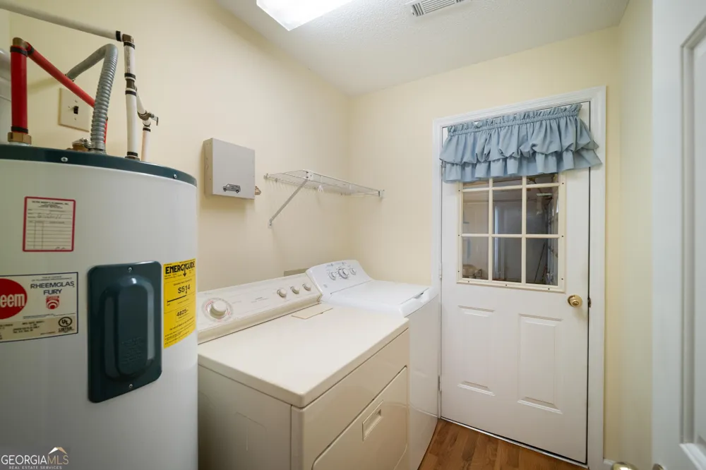 55 Beau Brook LN Sharpsburg, GA 30277