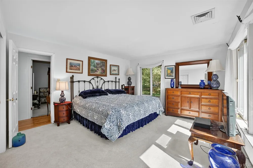 986 Cliff Avenue Yorktown Heights, NY 10598