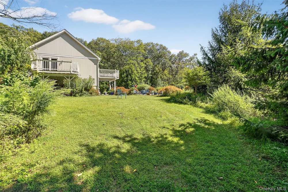 986 Cliff Avenue Yorktown Heights, NY 10598
