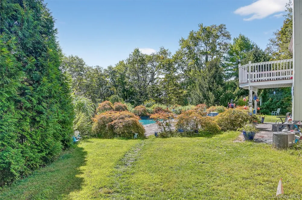 986 Cliff Avenue Yorktown Heights, NY 10598