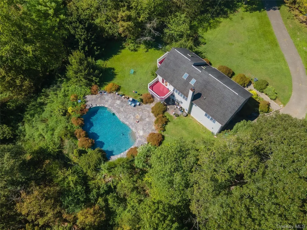 986 Cliff Avenue Yorktown Heights, NY 10598