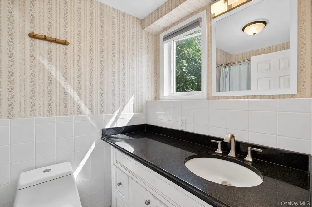986 Cliff Avenue Yorktown Heights, NY 10598