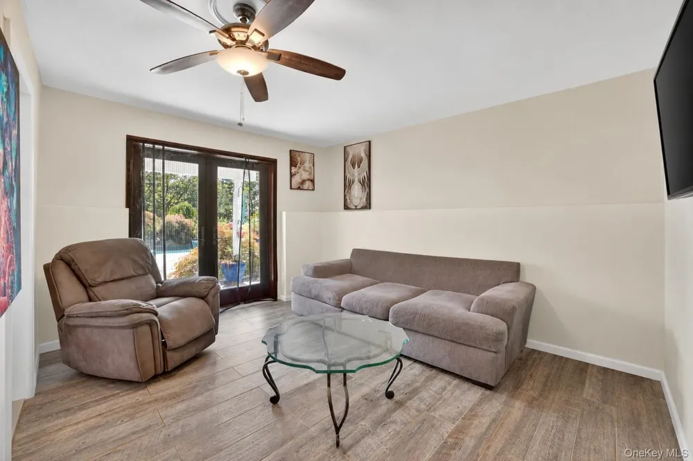 986 Cliff Avenue Yorktown Heights, NY 10598