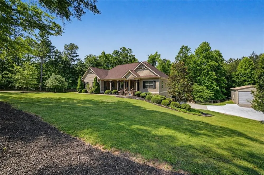 711 Upper Burris Road Canton, GA 30114