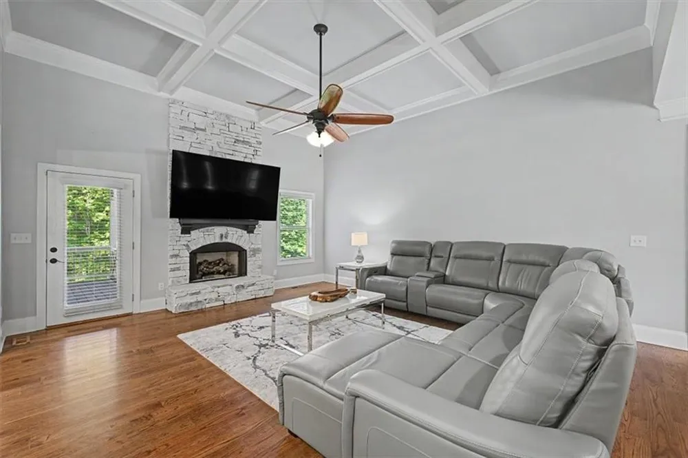 711 Upper Burris Road Canton, GA 30114