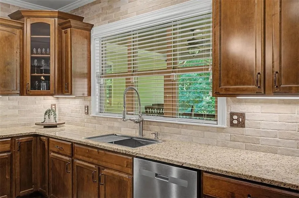 711 Upper Burris Road Canton, GA 30114